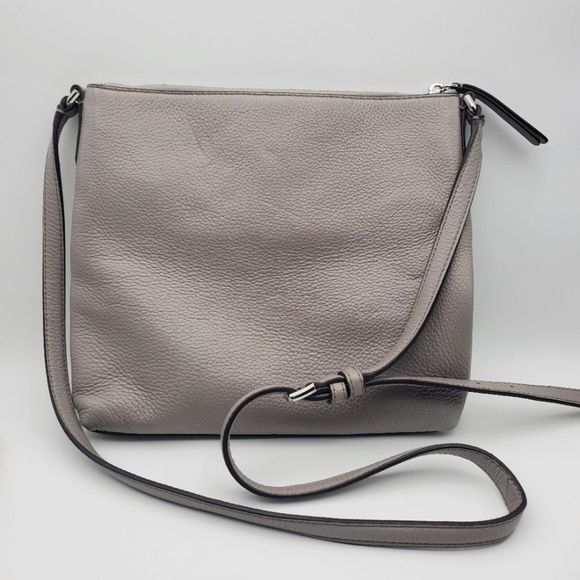 Kate Spade New York "Jackson" top zip leather crossbody bag. P62 - Picture 2 of 10
